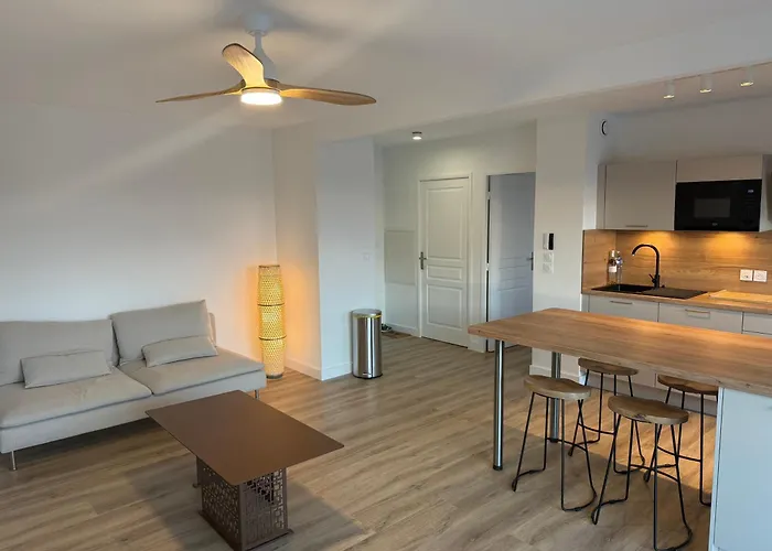 Lumineux Avec Terrasse Et Vue - *