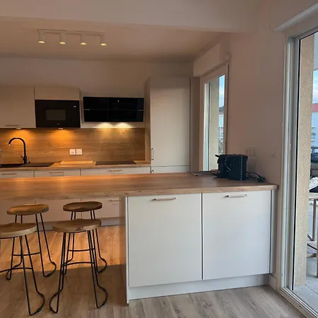 Appartement Lumineux Avec Terrasse Et Vue -