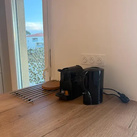 Appartement Lumineux Avec Terrasse Et Vue - Fréjus